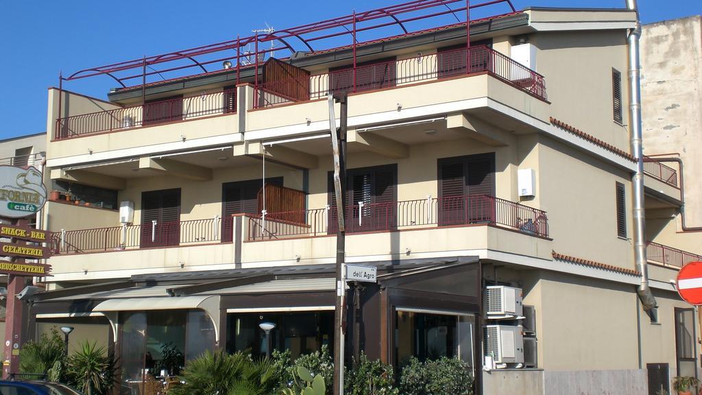 B&B La Sirena Santa Teresa Di Riva Eksteriør bilde