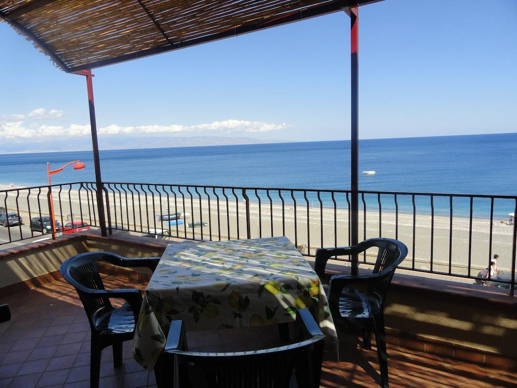 B&B La Sirena Santa Teresa Di Riva Eksteriør bilde