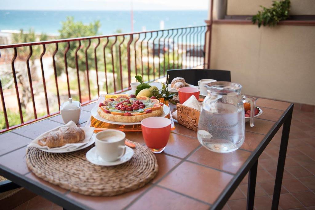 B&B La Sirena Santa Teresa Di Riva Eksteriør bilde