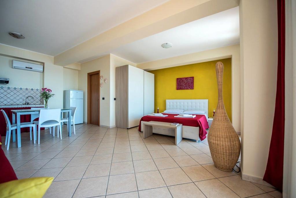 B&B La Sirena Santa Teresa Di Riva Eksteriør bilde