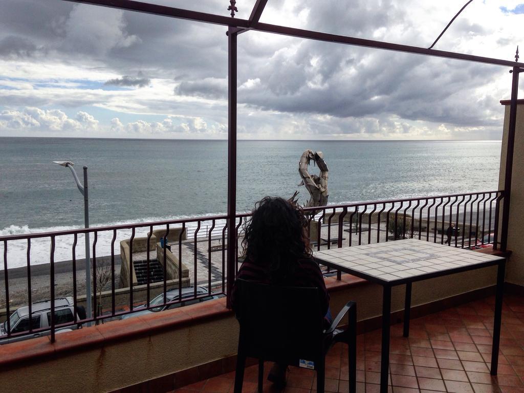 B&B La Sirena Santa Teresa Di Riva Eksteriør bilde