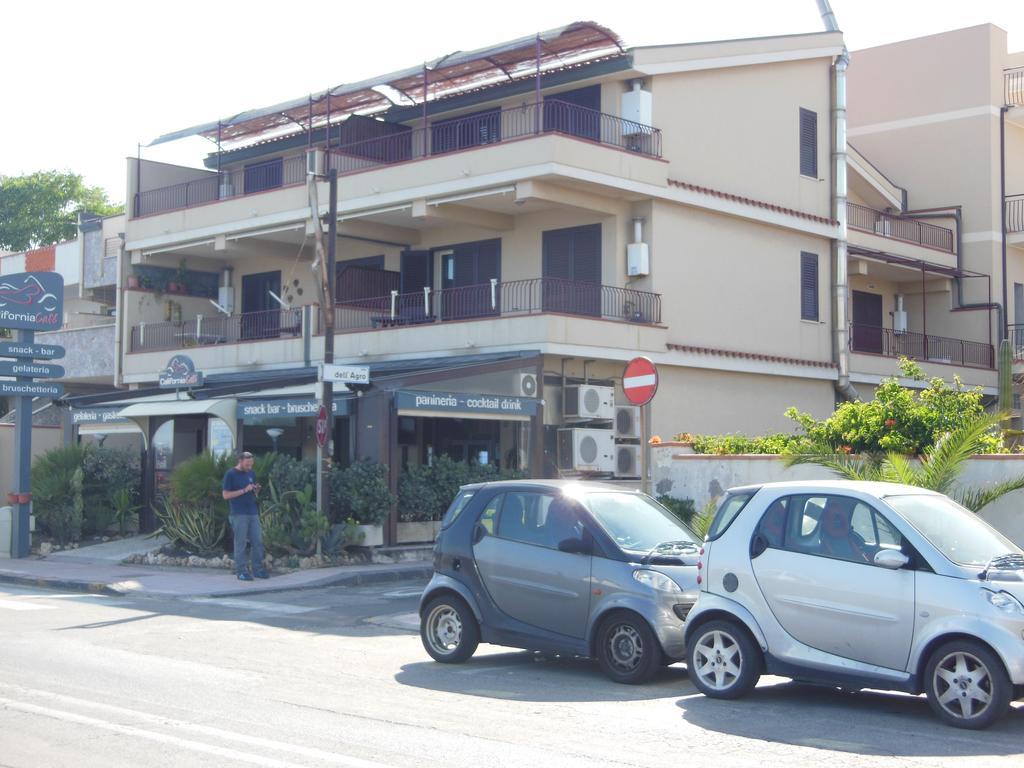 B&B La Sirena Santa Teresa Di Riva Eksteriør bilde
